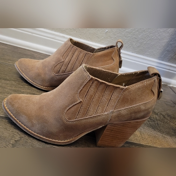 CHINESE LAUNDRY SONOMA SUEDE ANKLE BOOTS - MINK /size 8.5 - Picture 7 of 10